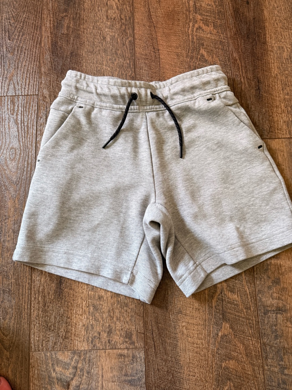 Nike tech fleece shorts for boys